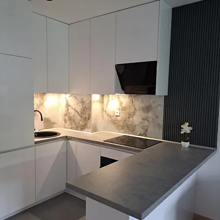 So Chic Kod Kastela * 바냐루카