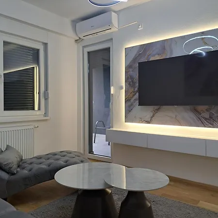 아파트 So Chic Kod Kastela 바냐루카