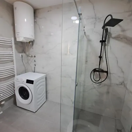 So Chic Kod Kastela * 바냐루카