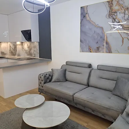 So Chic Kod Kastela 아파트 바냐루카